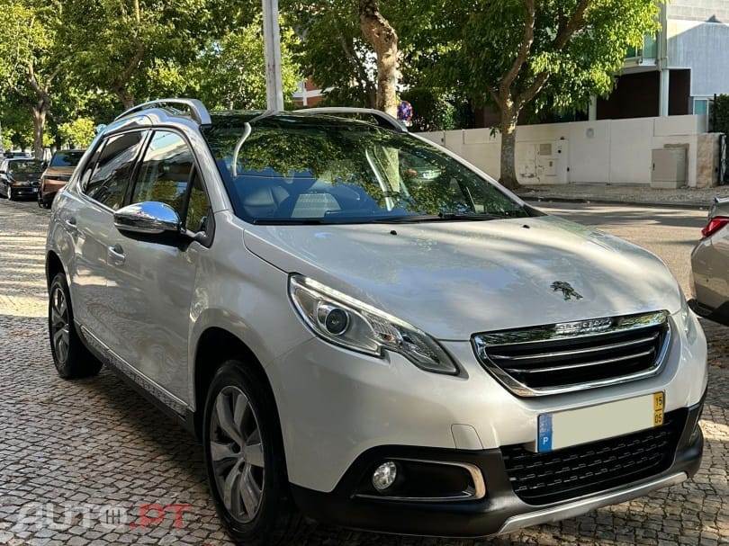 Peugeot 2008 1.2 PureTech Allure