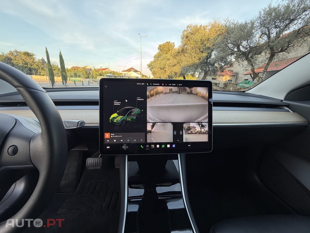 Tesla Model 3 Standard Range Plus RWD