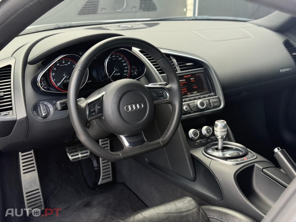 Audi R8 5.2 FSI quattro S tronic