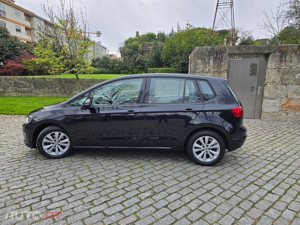Volkswagen Golf Sportsvan 1.6 TDI Confortline BlueMotion