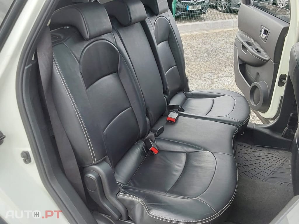 Nissan Qashqai +2 1.6 dCi Tekna Premium 18 360 S&S