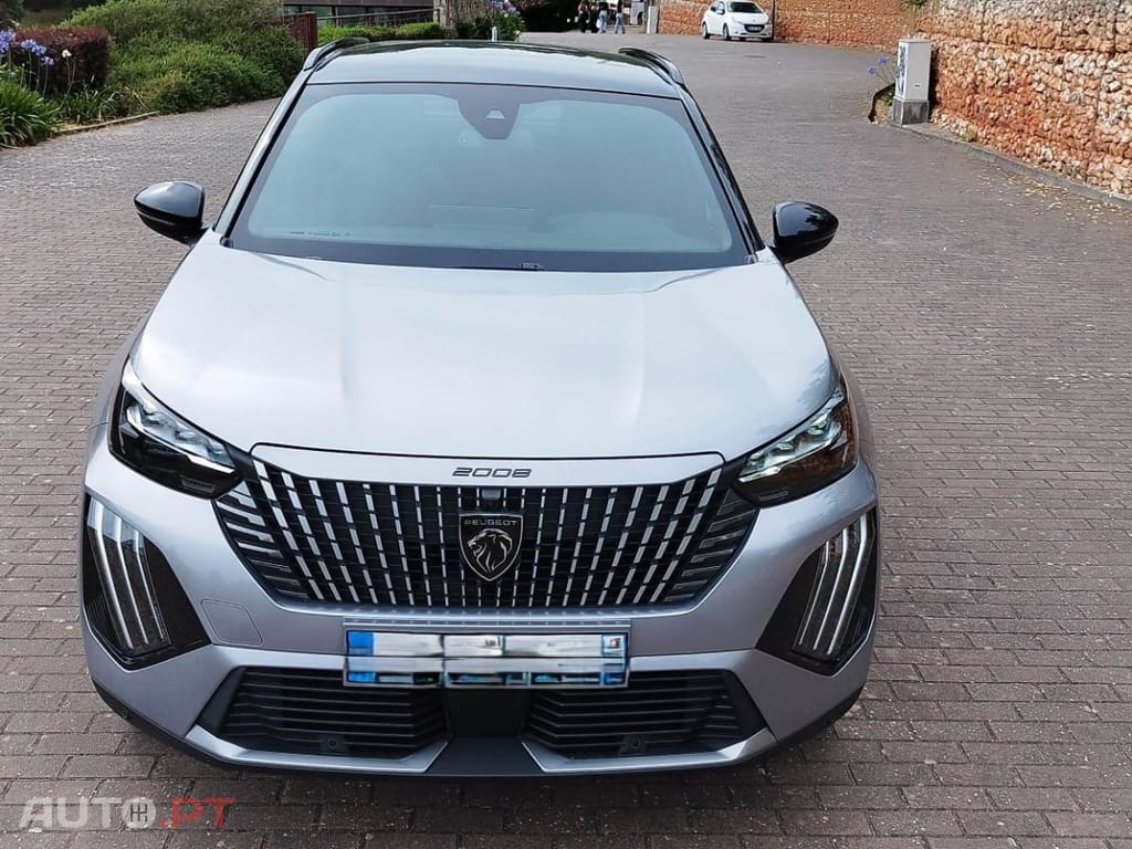 Peugeot E-2008 54 kWh GT