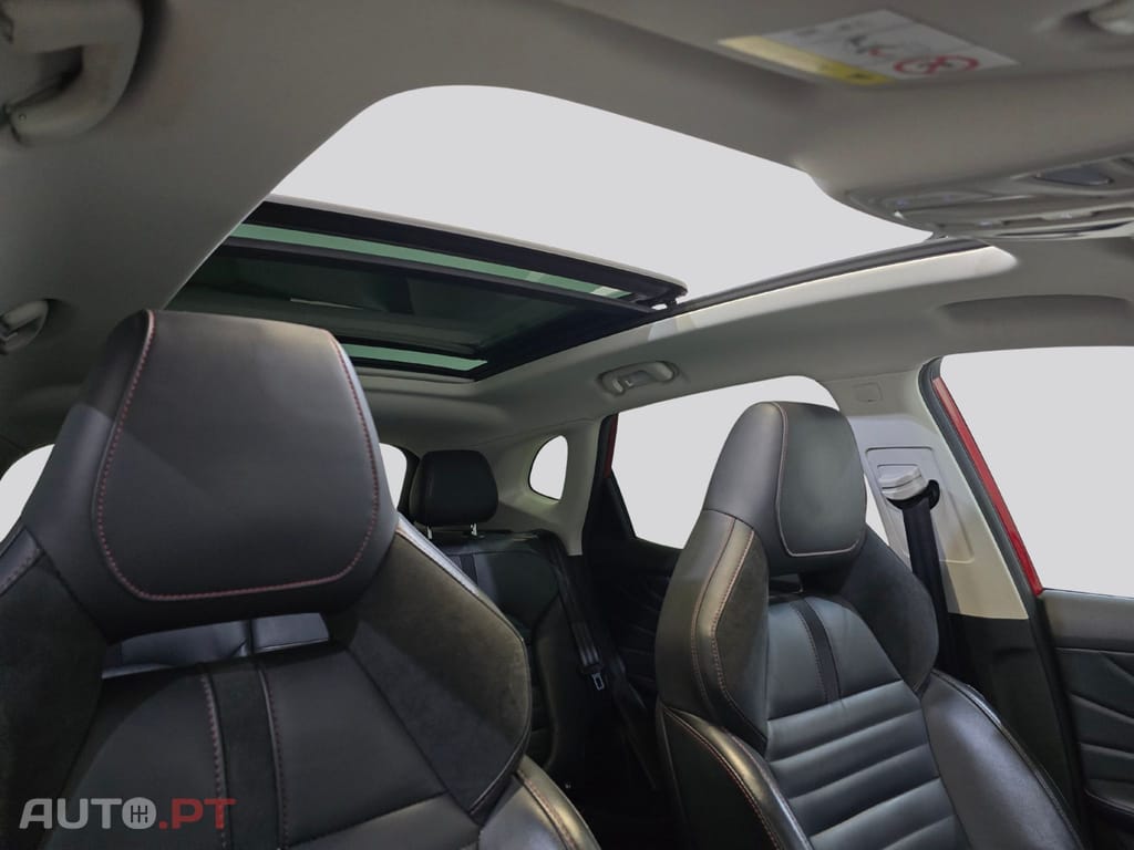 MG EHS PHEV Hybrid Luxury