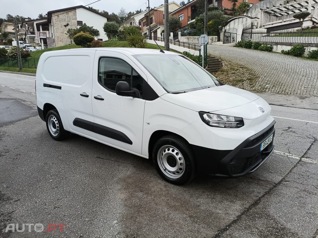 Toyota Proace City 1.5 HDI Longa 2025 10.000Km