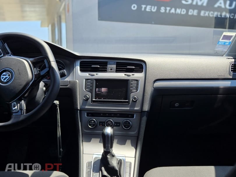 Volkswagen Golf Variant 1.6 TDi Highline DSG