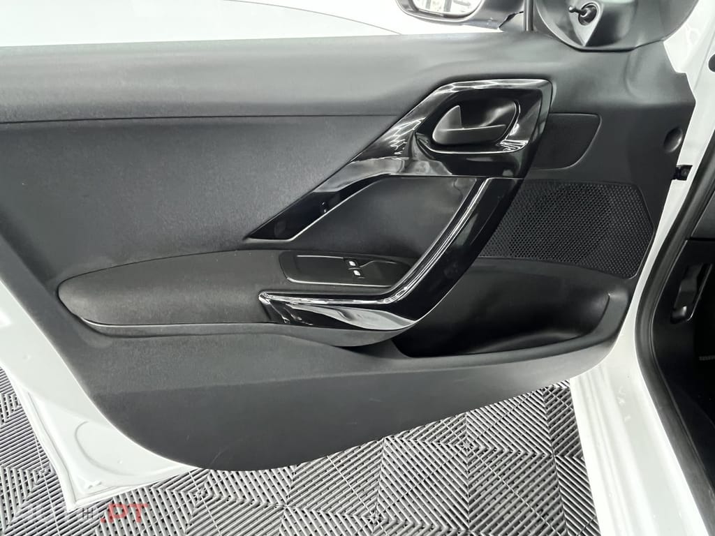 Peugeot 208 1.6 BlueHDi Active