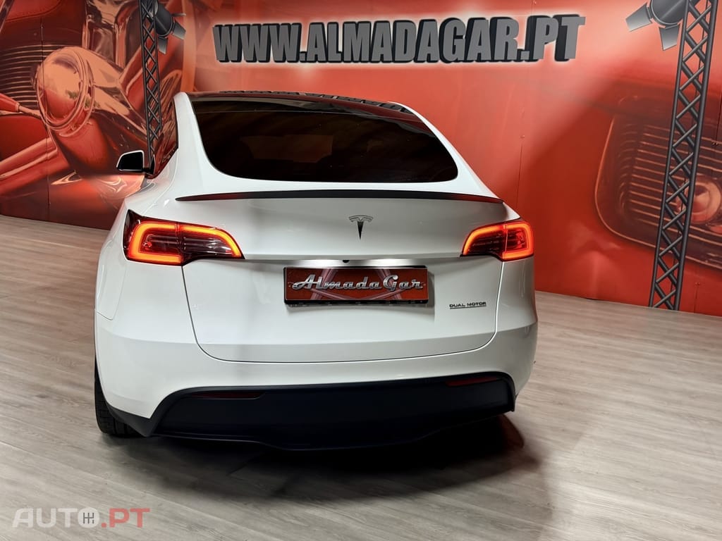 Tesla Model Y Performance Tração Integral