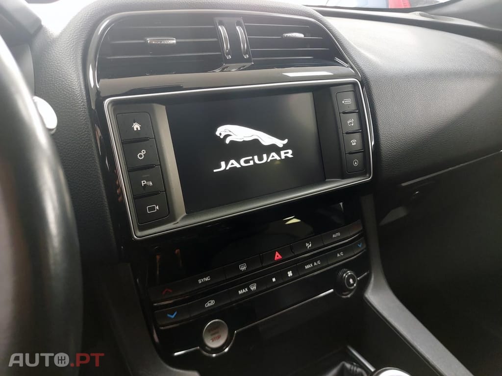 Jaguar F-Pace 2.0 i4D Prestige AWD