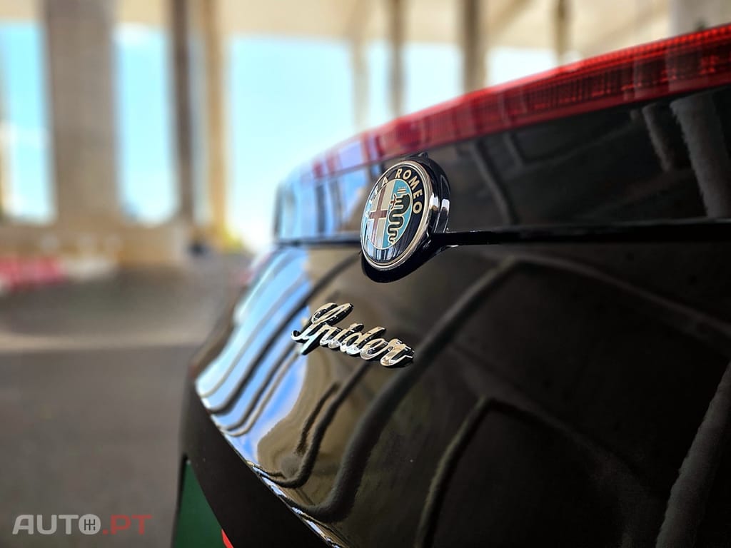 Alfa Romeo Spider 2.2 JTS 16V