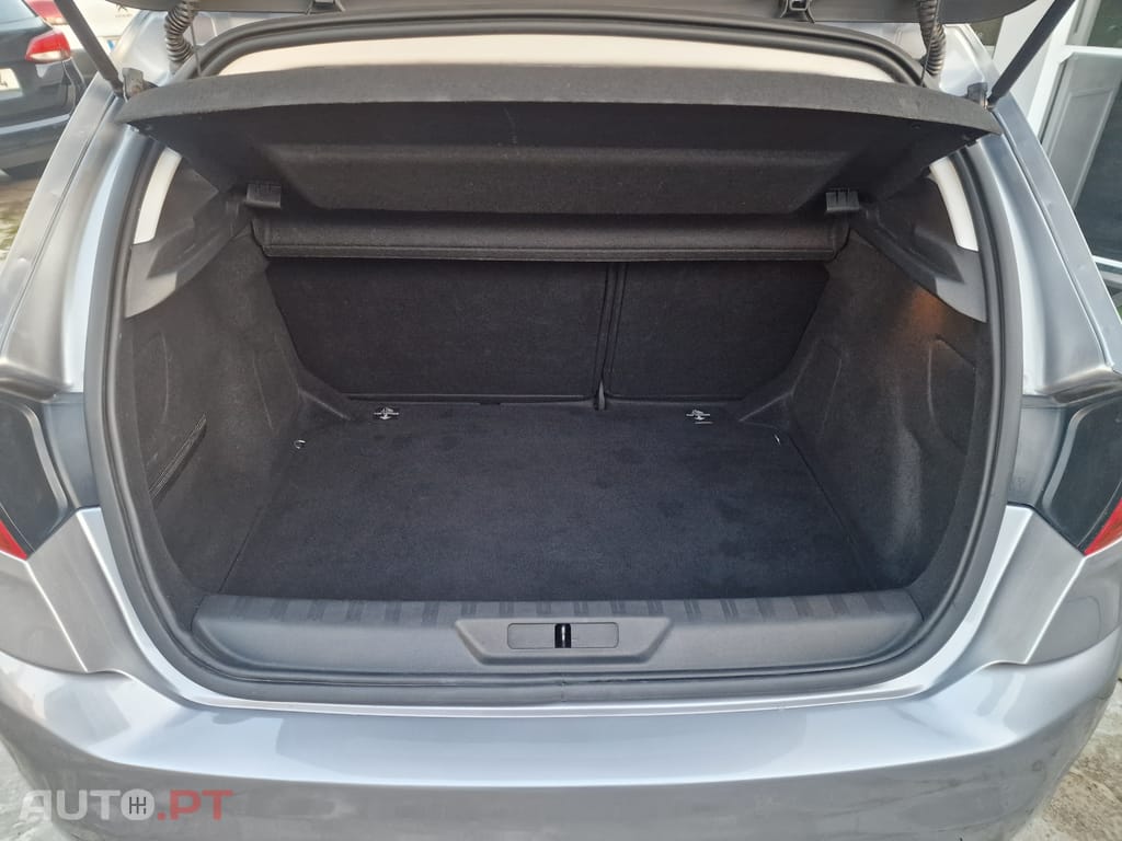 Peugeot 308 1.2T 110cv Style