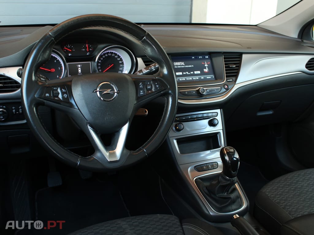 Opel Astra Sports Tourer 1.5 D S&S Business Edition