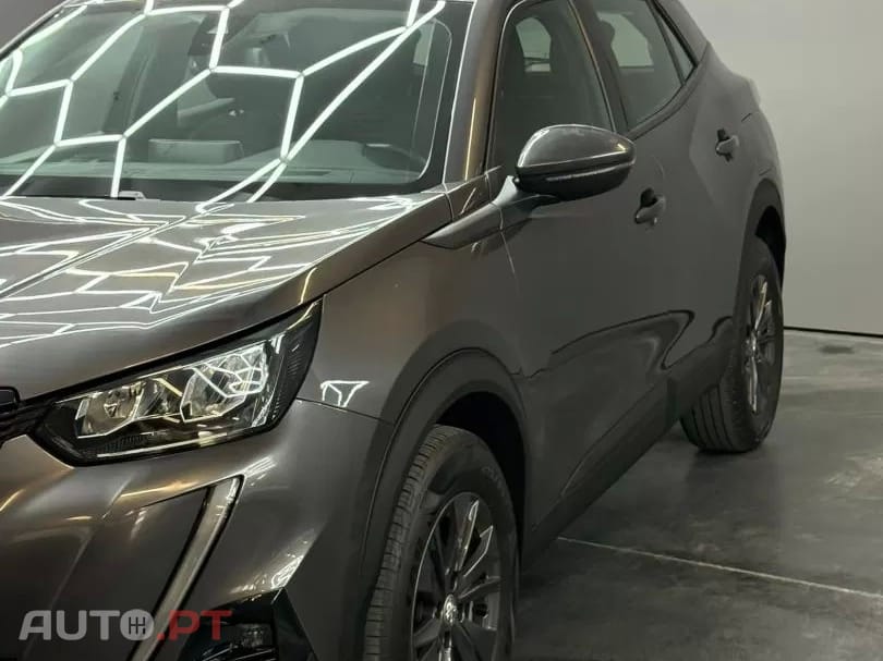 Peugeot 2008 1.2 PureTech Style