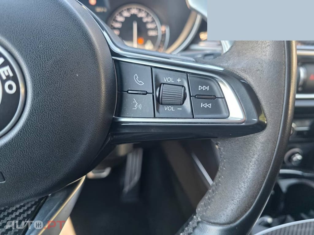 Alfa Romeo Stelvio 2.9 T Quadrifoglio V6
