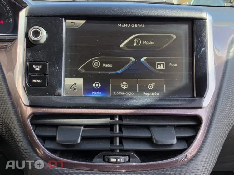 Peugeot 2008 1.6 e-HDi Allure