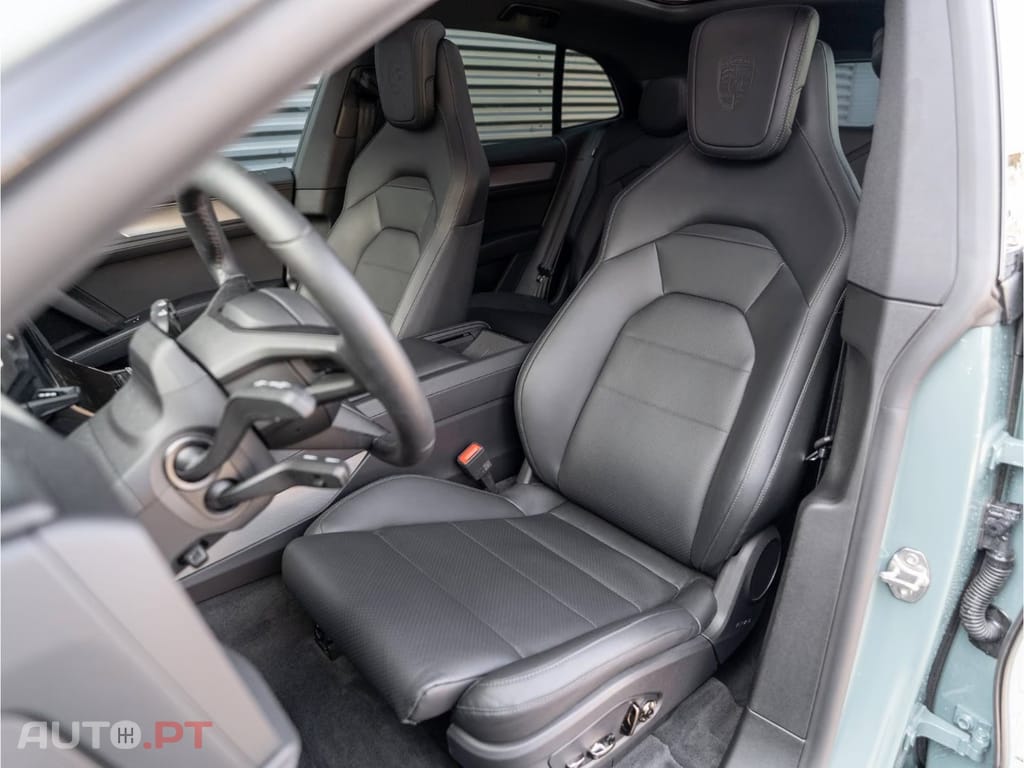 Porsche Cayenne Eletric