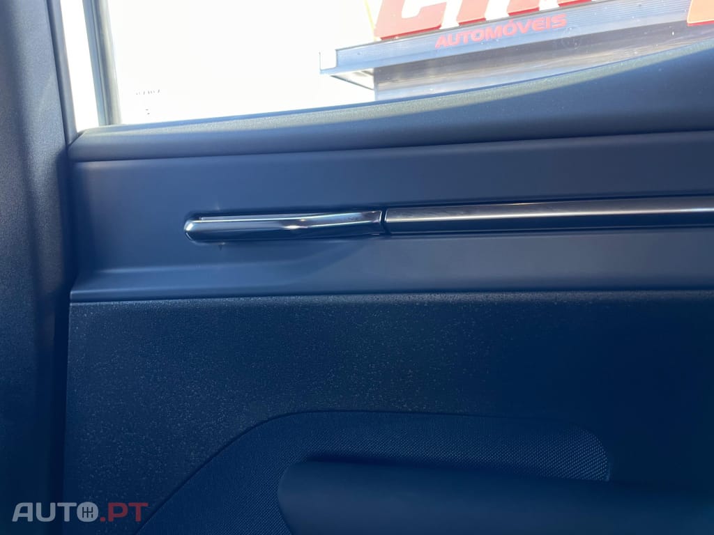 Volvo EX30 69 kWh Single Motor Extended Range Core