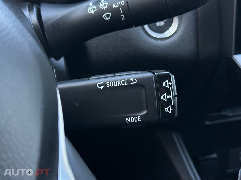 Renault Captur 1.0 TCe Techno Bi-Fuel