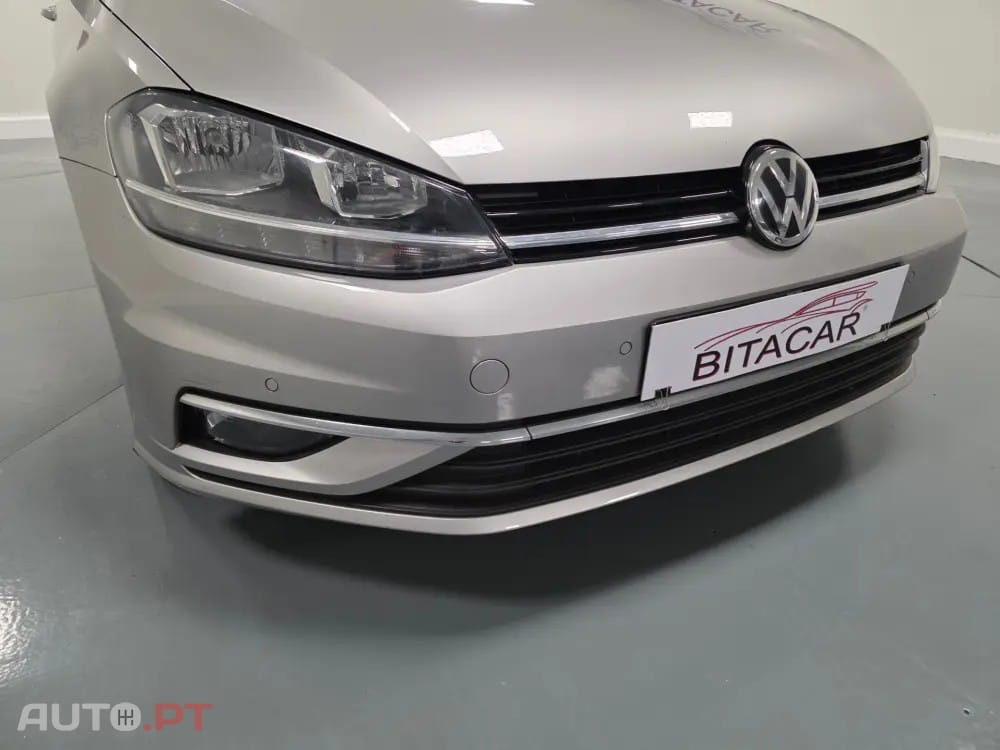 Volkswagen Golf 1.6 TDI CONFORTLINE