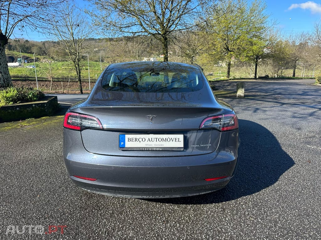 Tesla Model 3 Long-Range Dual Motor AWD