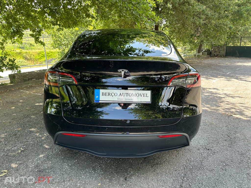 Tesla Model Y Long Range Tração Integral