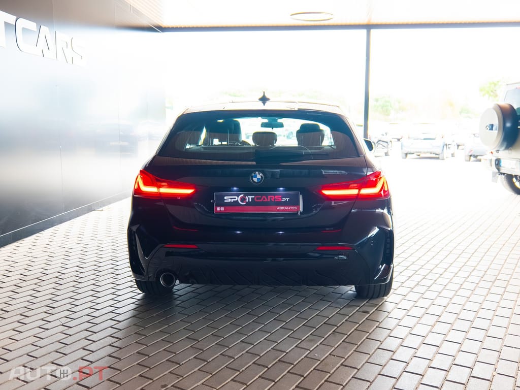 BMW 116 d Pack Desportivo M