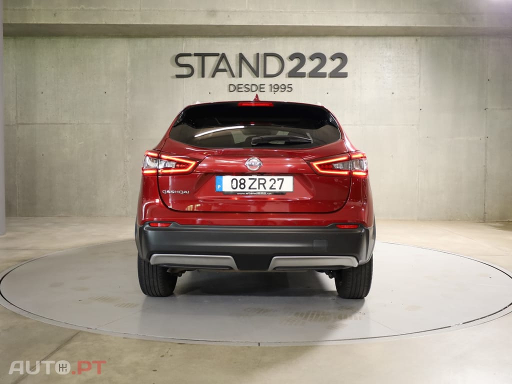 Nissan Qashqai 1.3 DIG-T N-Connecta J18 Led