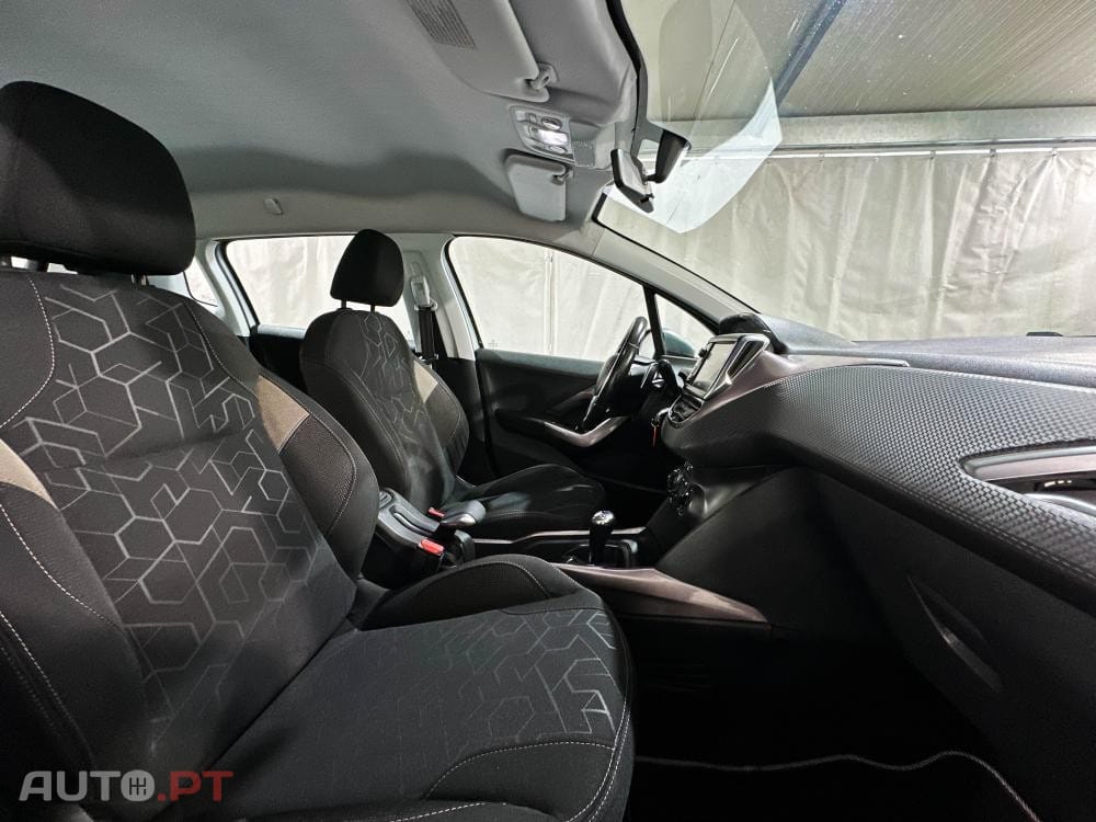 Peugeot 2008 1.6 e-HDi Allure 2-Tronic