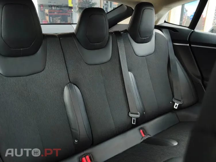 Tesla Model S 70D AWD