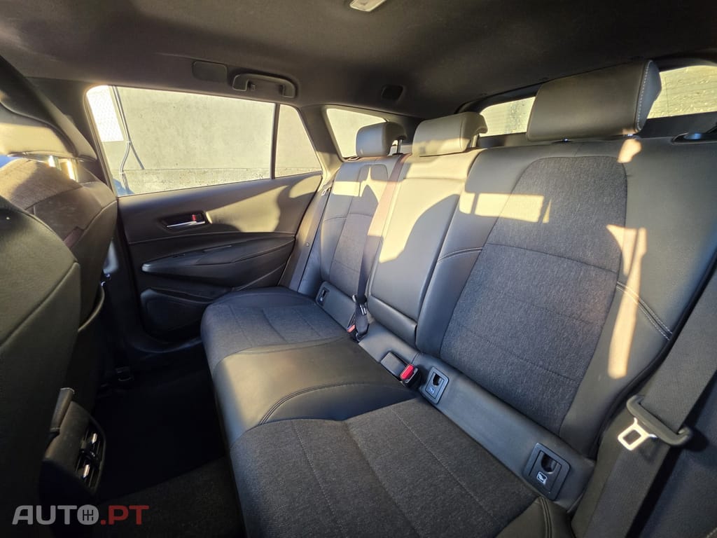 Toyota Corolla Touring Sports 1.8 Hybrid Comfort+P.Sport