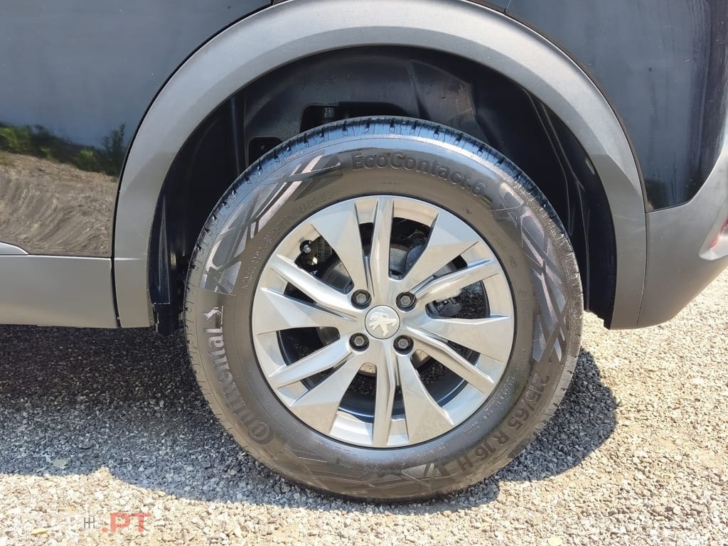 Peugeot 2008 PureTech 130 EAT8 Allure