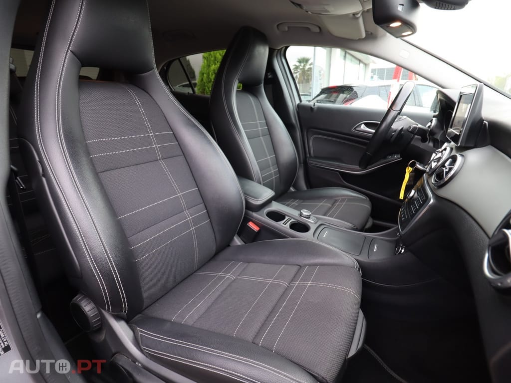 Mercedes-Benz GLA 180 (CDI) d 7G-DCT Urban