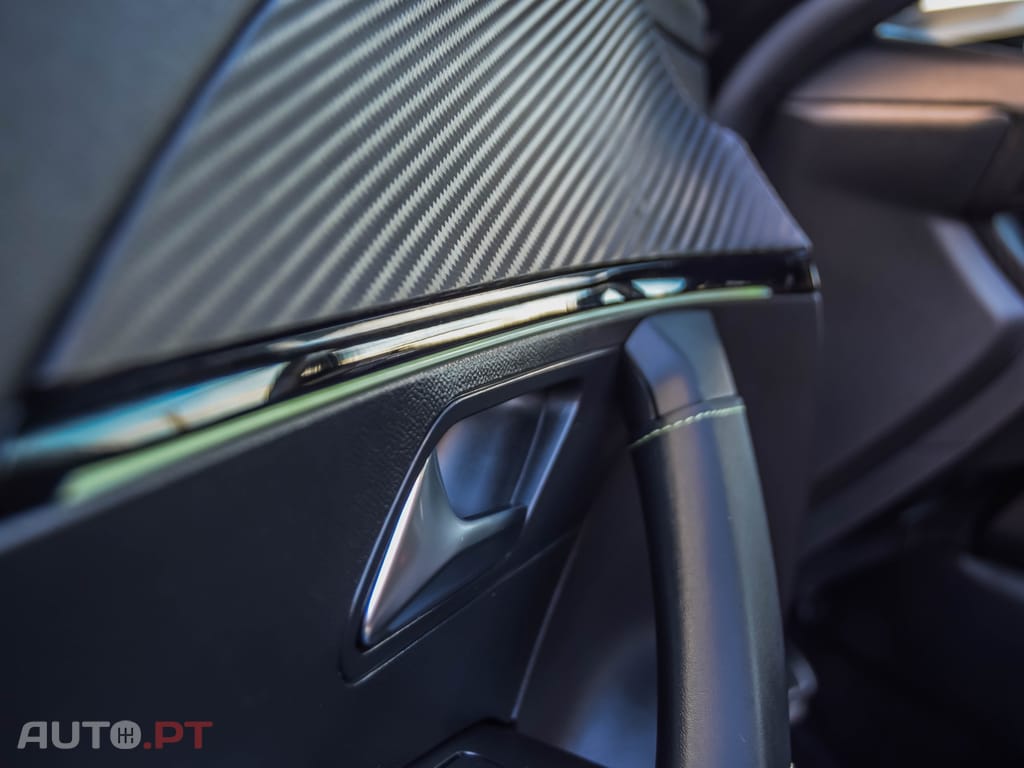 Peugeot 2008 1.2 PureTech GT Line EAT8