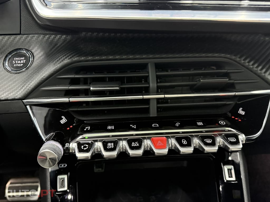 Peugeot E-2008 50 kWh GT