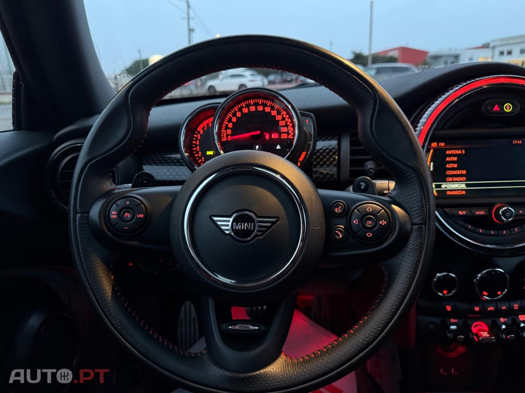 MINI Cooper John Cooper Works Plus Auto Desportiva