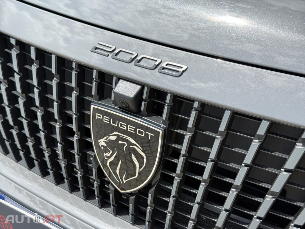 Peugeot E-2008 Allure