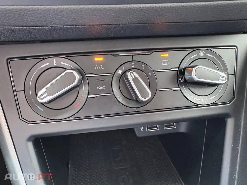 Volkswagen Polo 1.0 Confortline