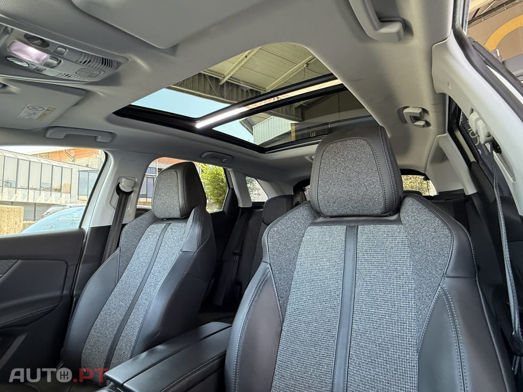 Peugeot 3008 1.2 PureTech Allure EAT8