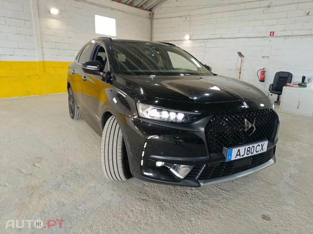DS DS7 Crossback E-Tense Performance Line EAT8