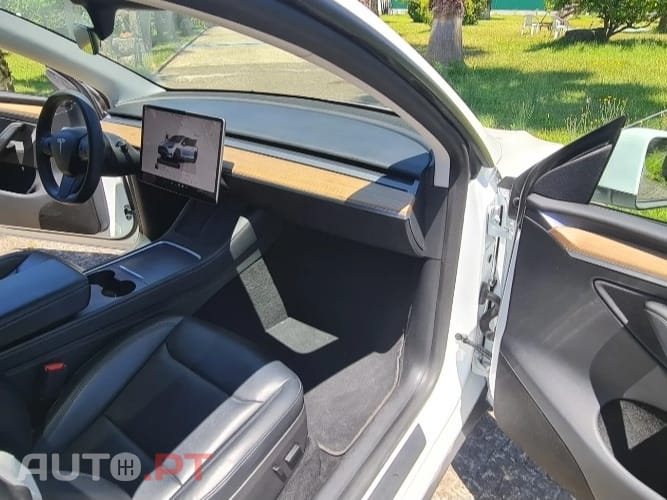 Tesla Model Y Performance Tração Integral
