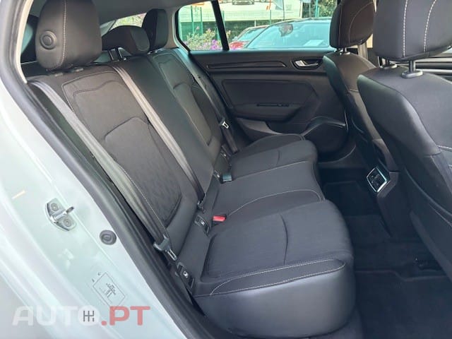 Renault Mégane Sport Tourer 1.3 TCe Intens EDC