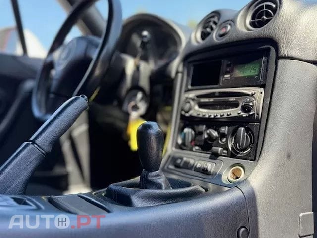 Mazda MX-5 1.6 16V