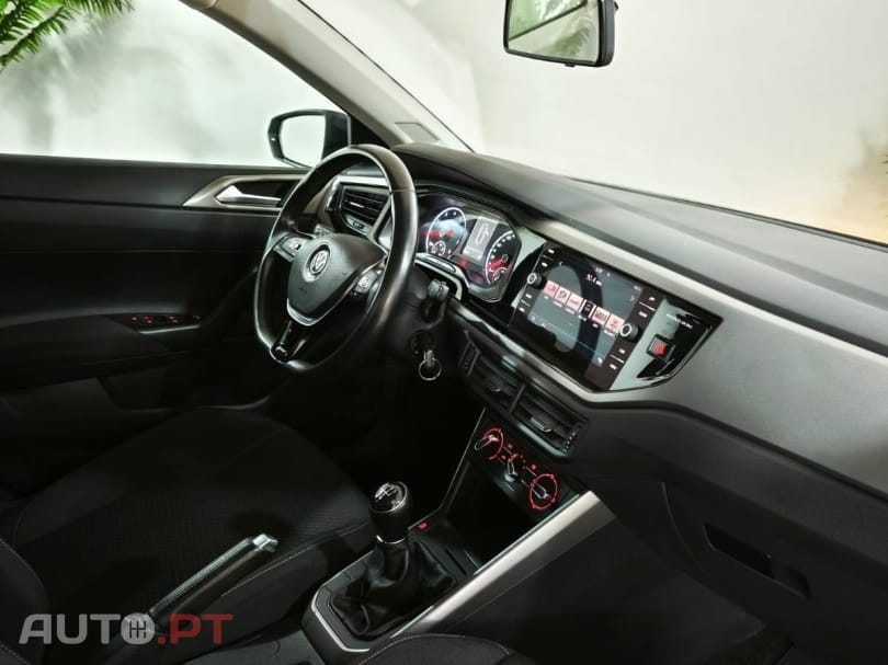 Volkswagen Polo 1.0 Confortline