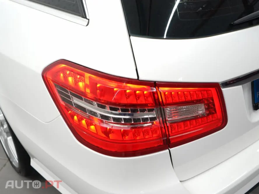 Mercedes-Benz E 250 CDi Elegance BlueEfficiency Auto.