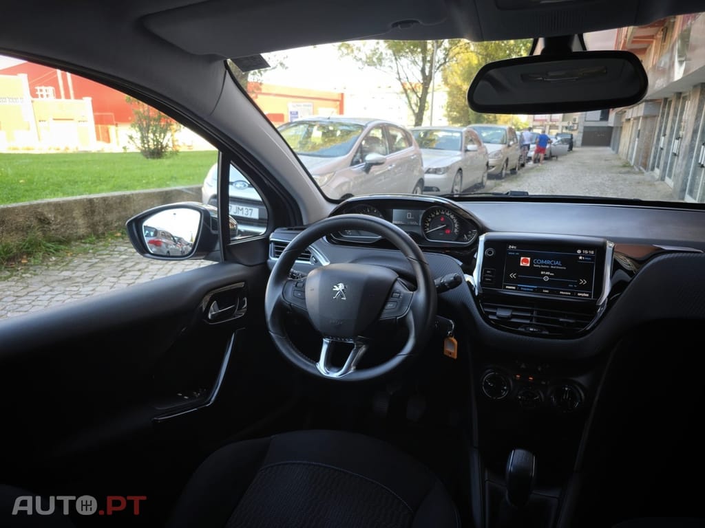 Peugeot 208 1.2 PureTech Style