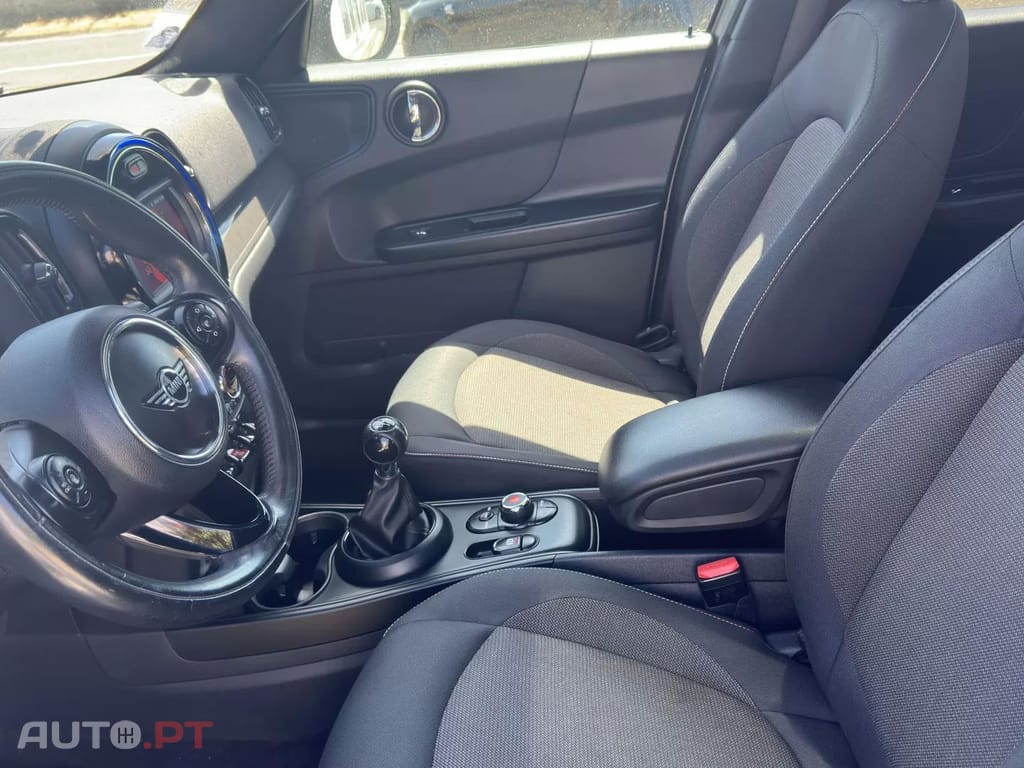 MINI Countryman One D