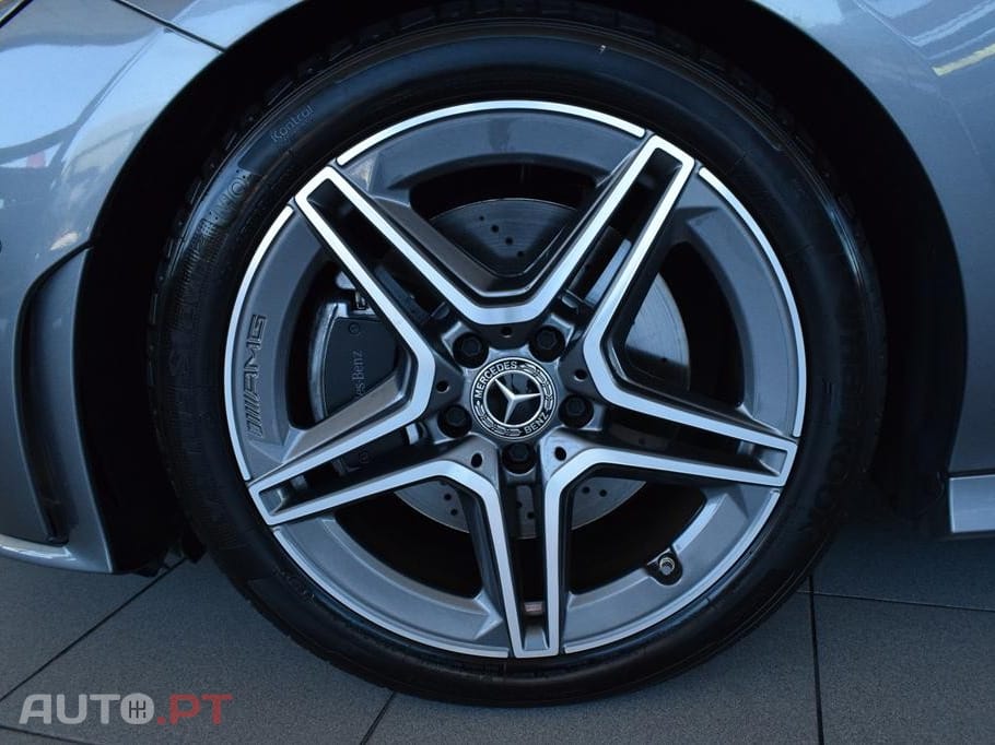 Mercedes-Benz CLA 200 d Shooting Brake AMG Line Aut.