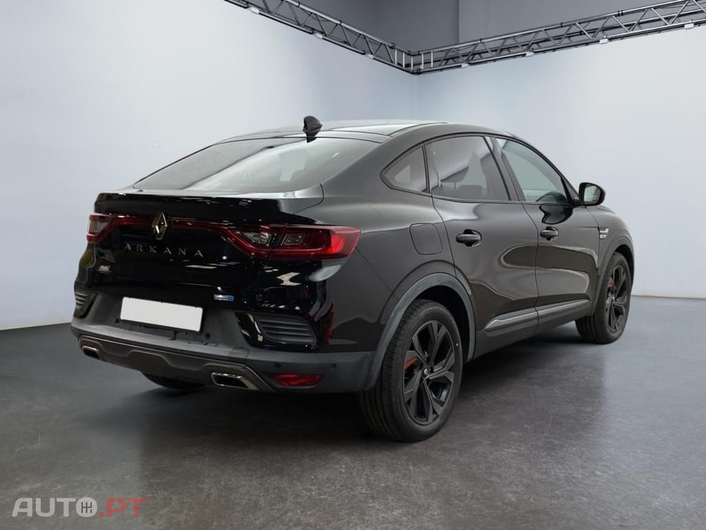 Renault Arkana E-Tech R.S. Line