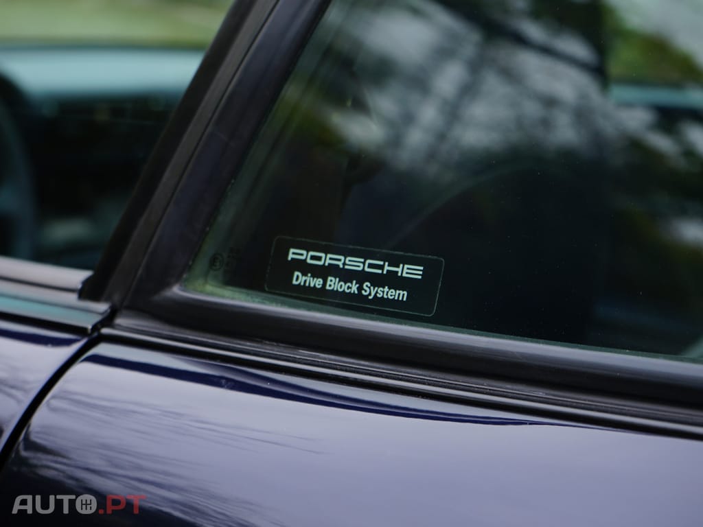 Porsche 911 993 Carrera 2