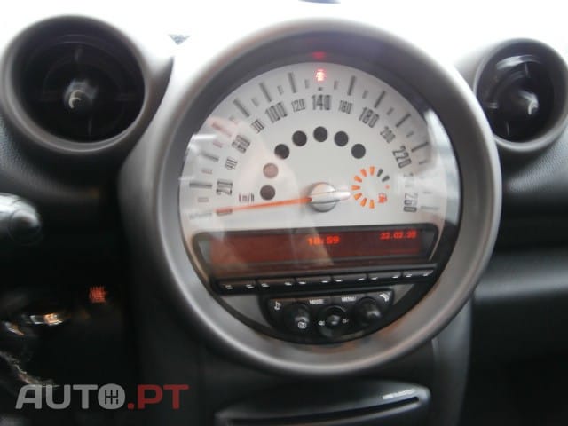 MINI Countryman One D