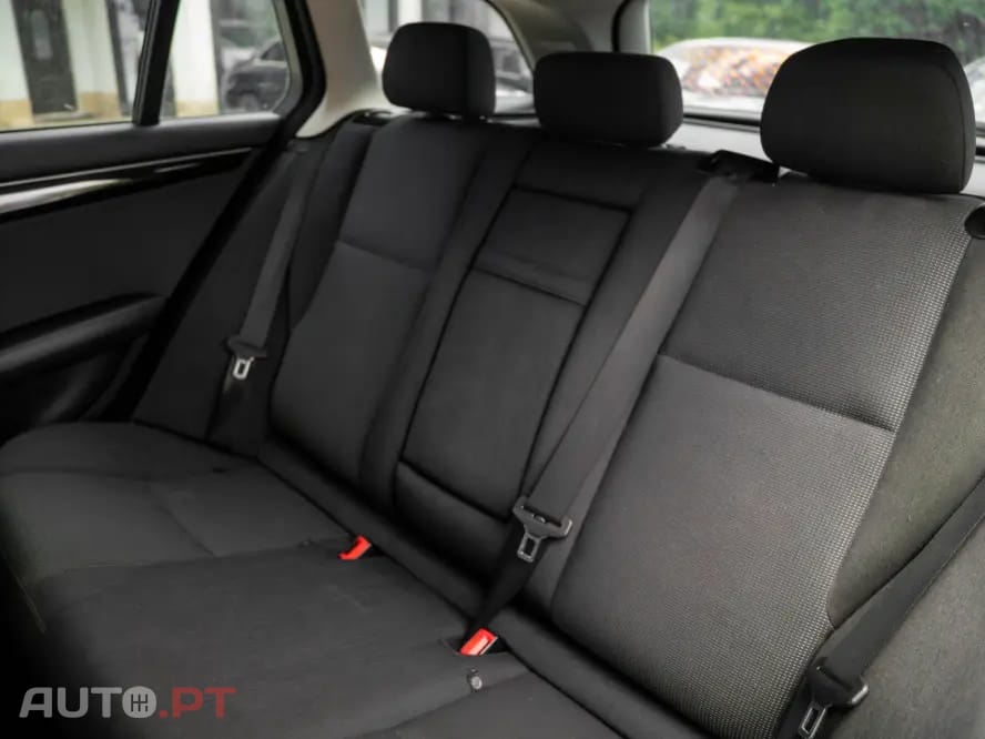 Mercedes-Benz C 220 CDi Classic BlueEfficiency